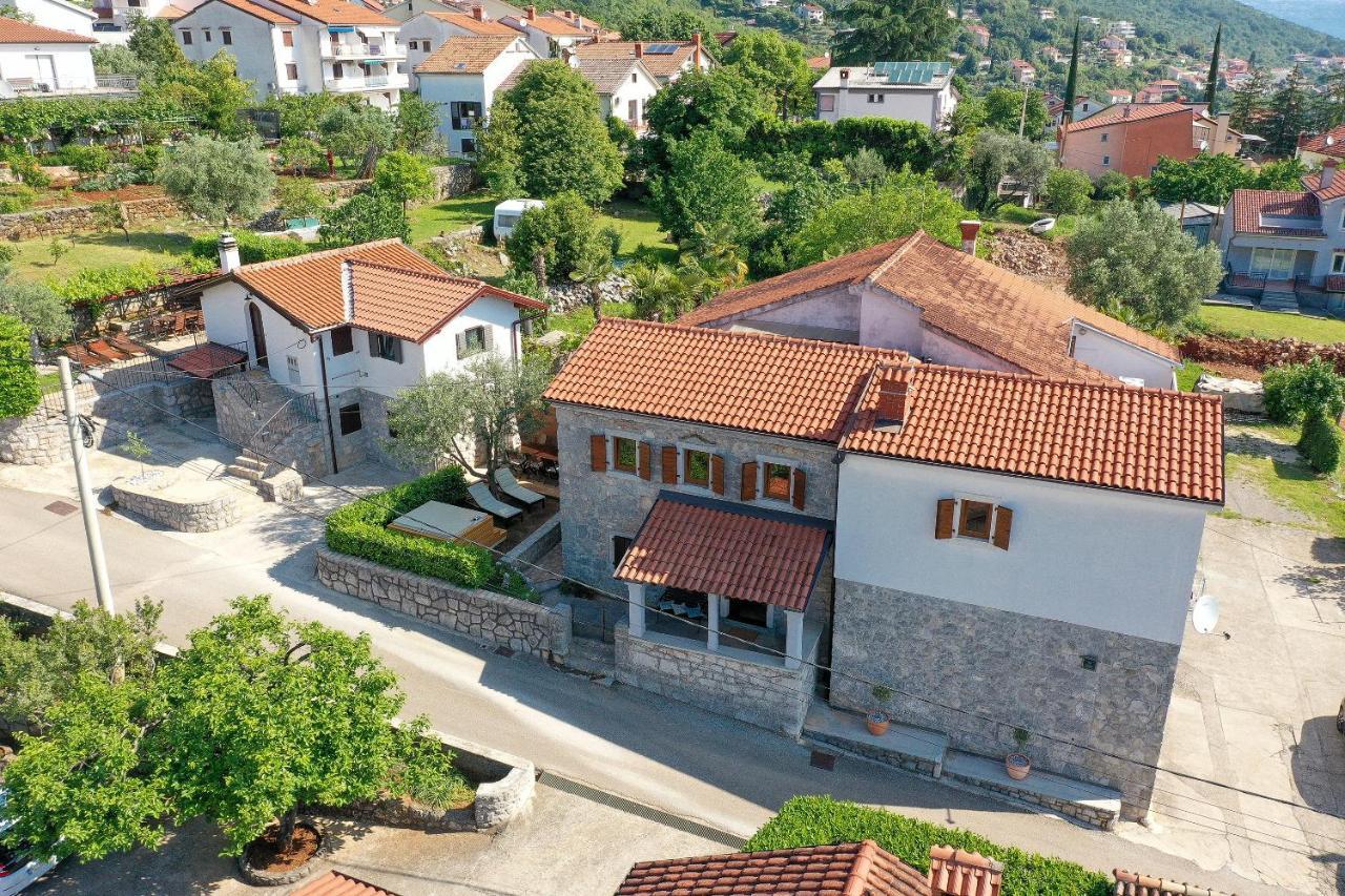 Villa Fani With Jacuzzi Icici Luaran gambar