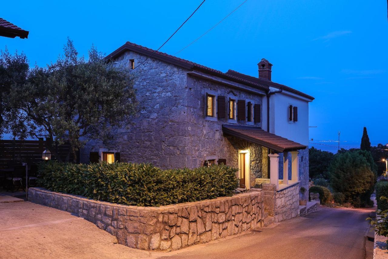 Villa Fani With Jacuzzi Icici Luaran gambar